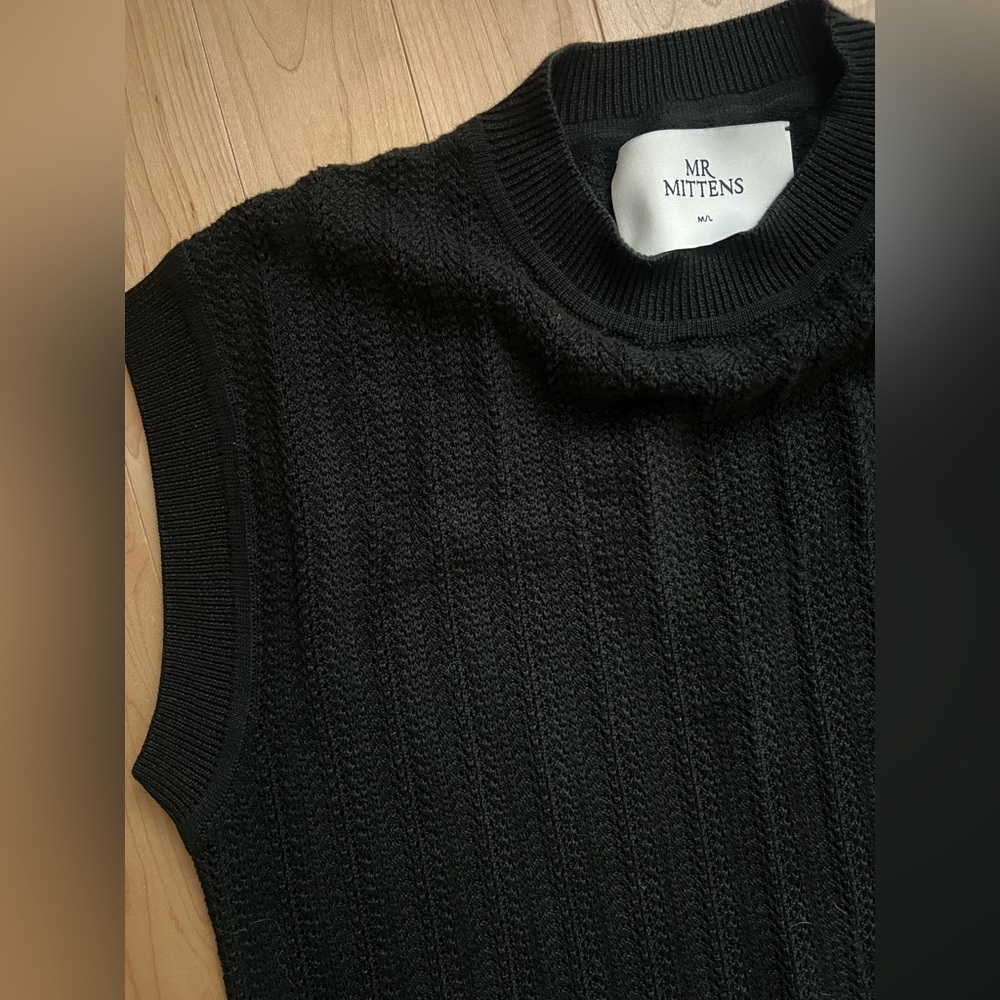 MR MITTENS crochet black dress